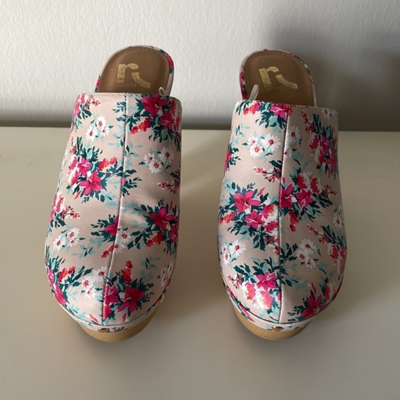 Floral retro 70s clogs NEW - Picture 2 of 3